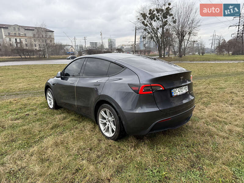 Внедорожник / Кроссовер Tesla Model Y 2023 в Львове