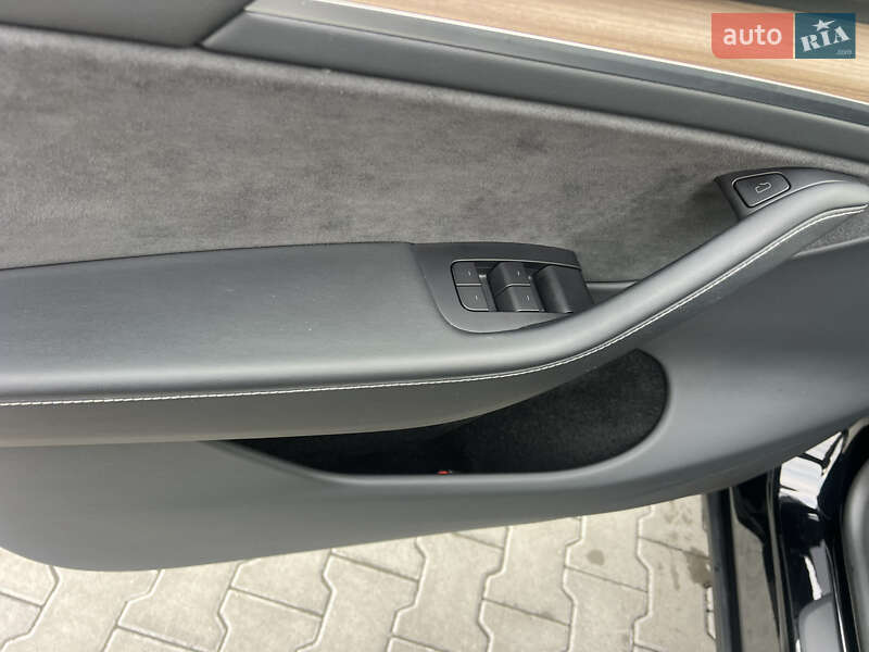 Внедорожник / Кроссовер Tesla Model Y 2024 в Ковеле