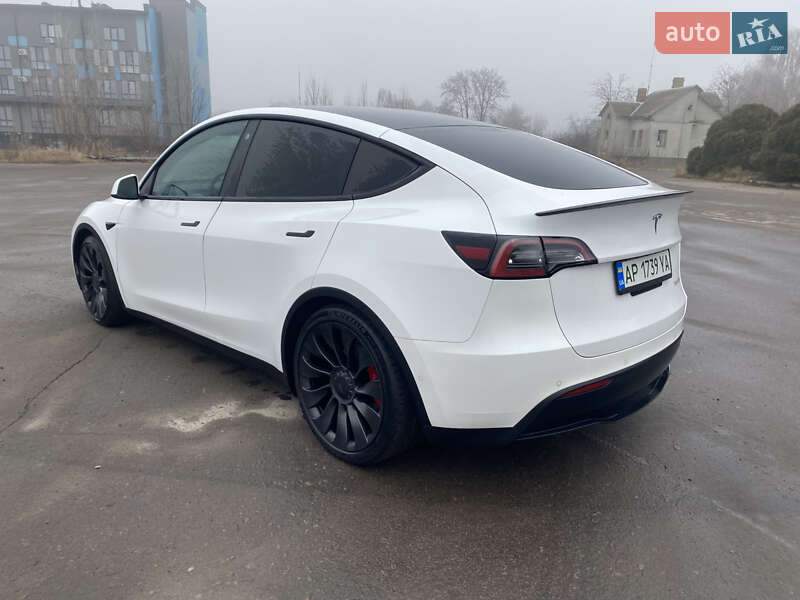 Внедорожник / Кроссовер Tesla Model Y 2022 в Ровно