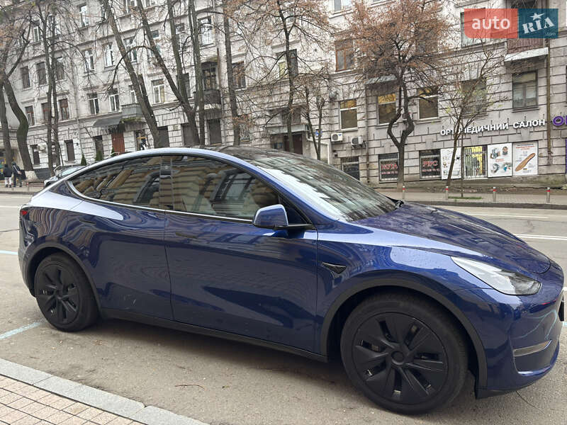 Внедорожник / Кроссовер Tesla Model Y 2023 в Киеве фото 6 Внедорожник / Кроссовер Tesla Model Y 2023 в Киеве