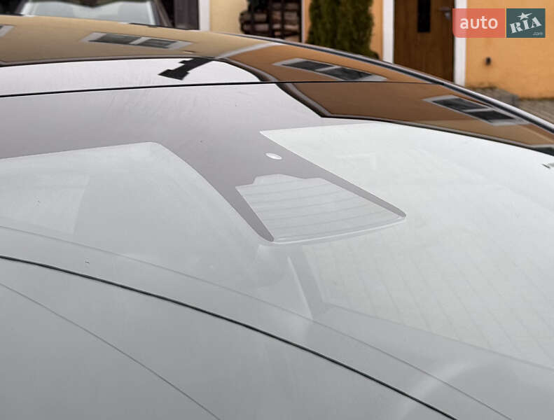 Внедорожник / Кроссовер Tesla Model Y 2022 в Киеве