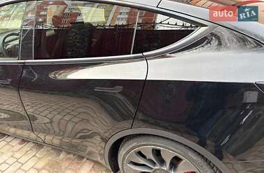 Внедорожник / Кроссовер Tesla Model Y 2021 в Львове