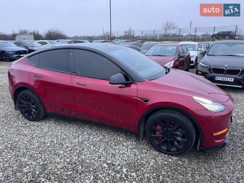 Внедорожник / Кроссовер Tesla Model Y 2021 в Ивано-Франковске