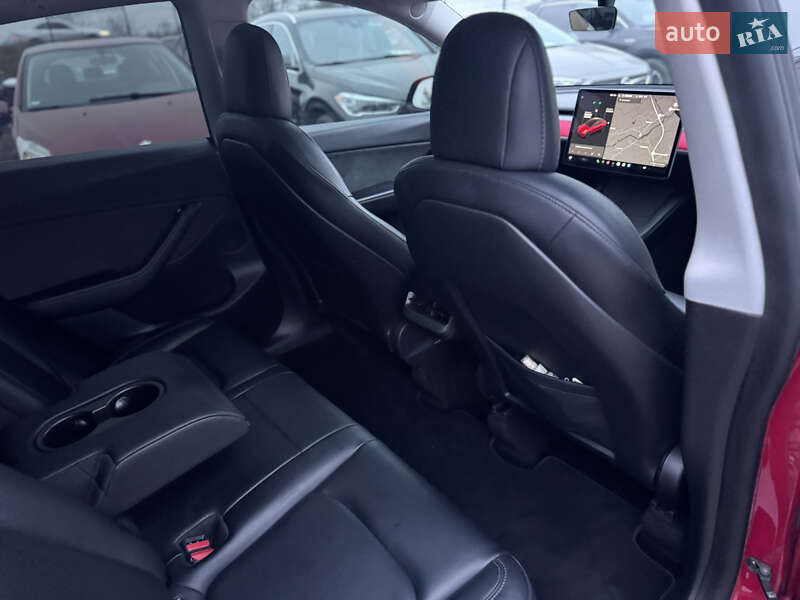 Внедорожник / Кроссовер Tesla Model Y 2021 в Ивано-Франковске