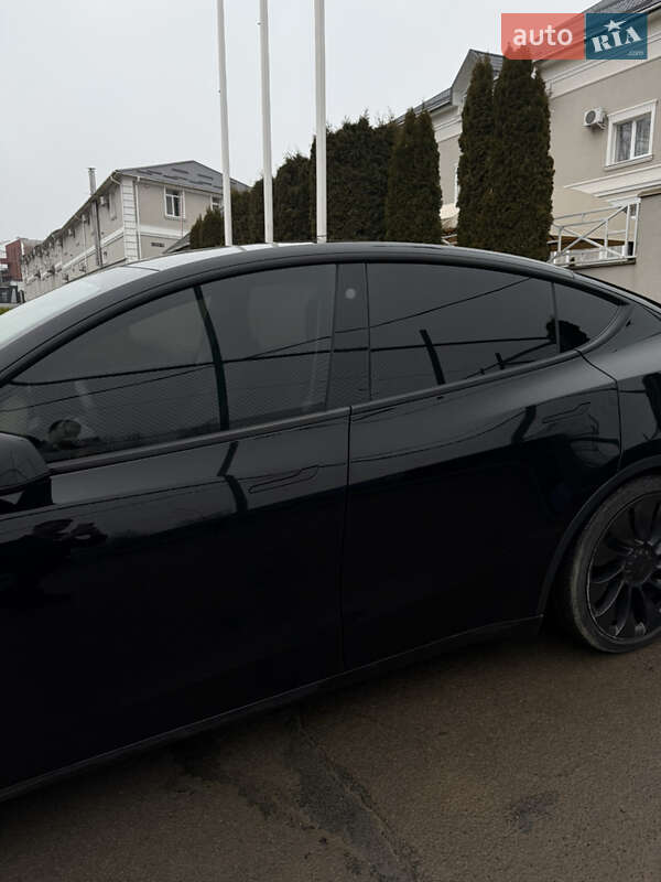 Внедорожник / Кроссовер Tesla Model Y 2022 в Львове