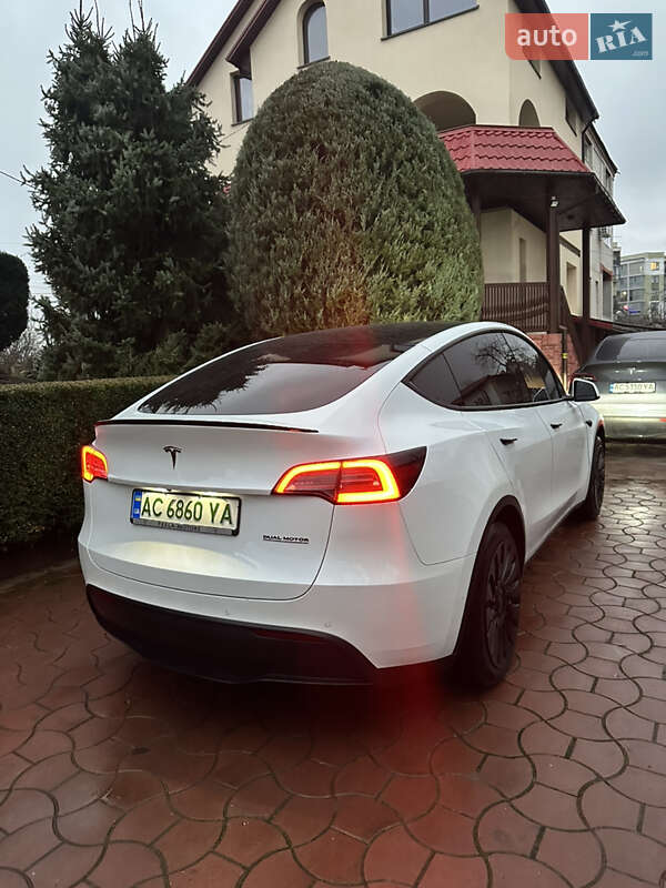 Внедорожник / Кроссовер Tesla Model Y 2020 в Луцке