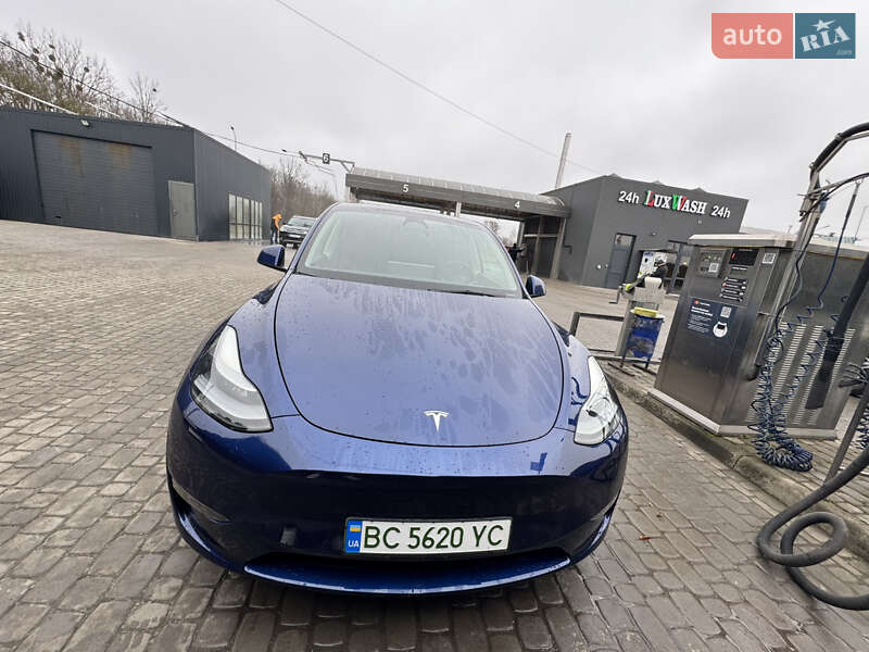 Позашляховик / Кросовер Tesla Model Y 2022 в Львові