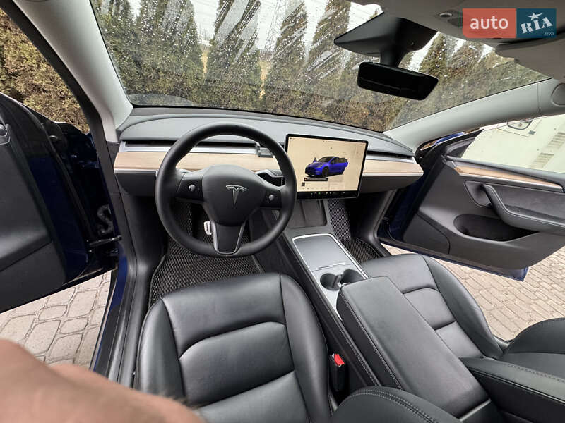 Позашляховик / Кросовер Tesla Model Y 2022 в Львові