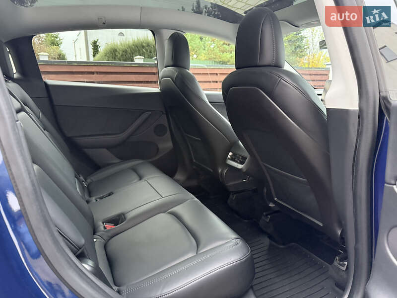 Внедорожник / Кроссовер Tesla Model Y 2020 в Львове