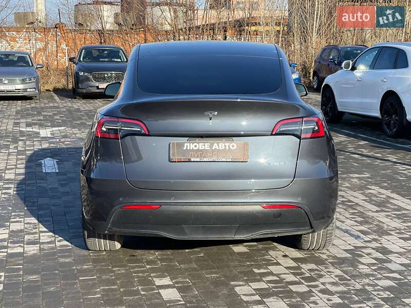 Позашляховик / Кросовер Tesla Model Y 2022 в Львові