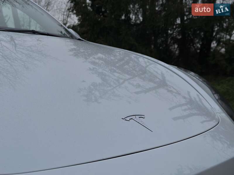 Позашляховик / Кросовер Tesla Model Y 2023 в Львові фото 28 Позашляховик / Кросовер Tesla Model Y 2023 в Львові