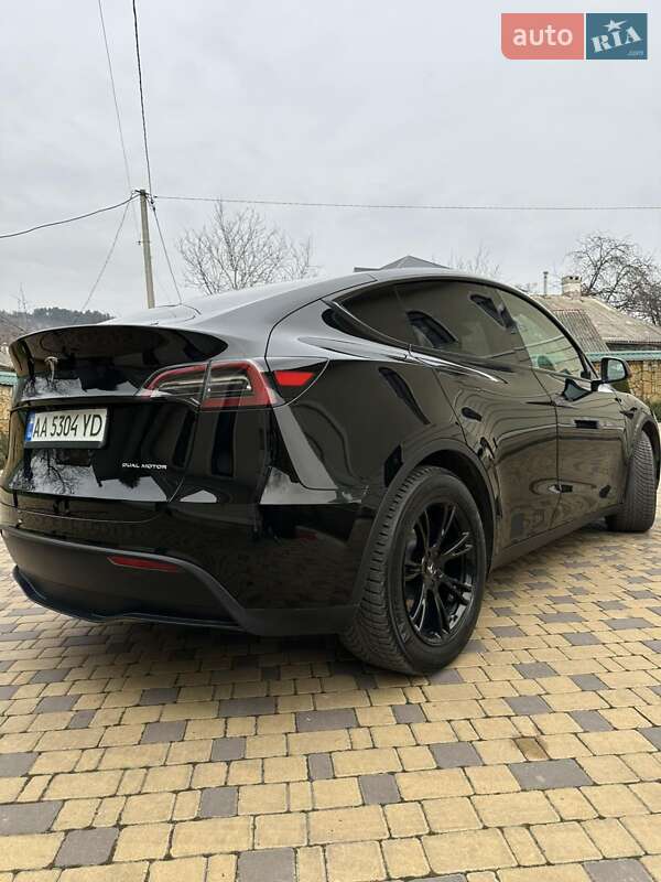 Tesla Model Y 2024 Tesla Model Y 2024