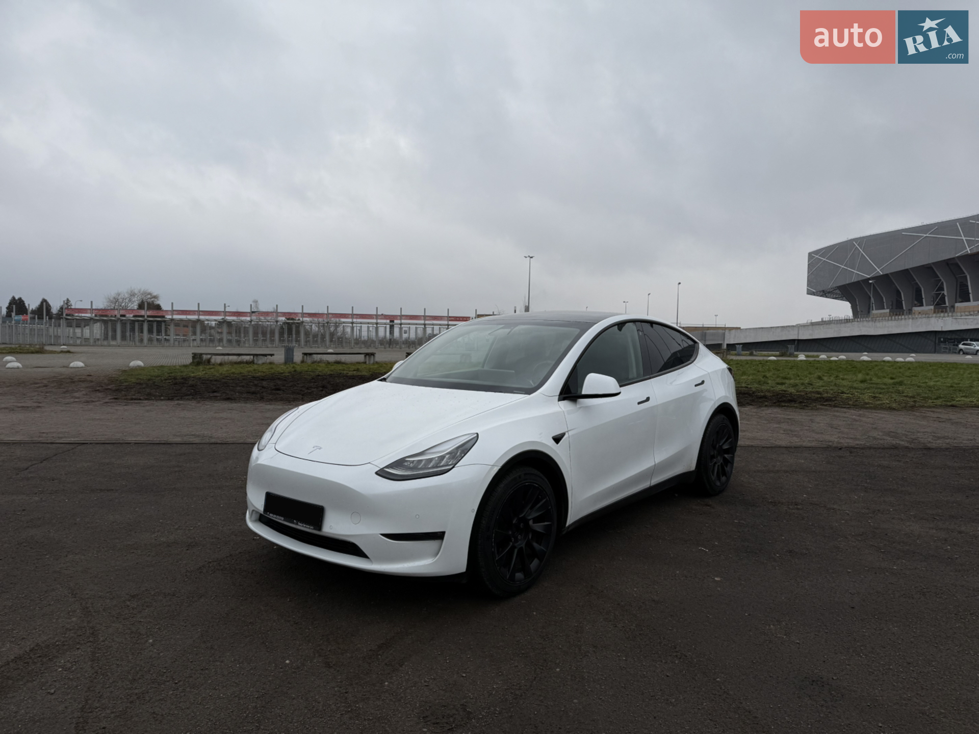 2020 Tesla Model Y - мініатюра 3