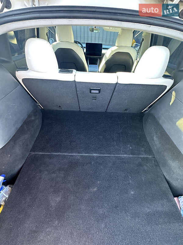 Внедорожник / Кроссовер Tesla Model Y 2020 в Софиевской Борщаговке