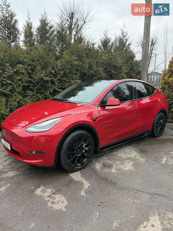 Позашляховик / Кросовер Tesla Model Y 2021 в Рава-Руській