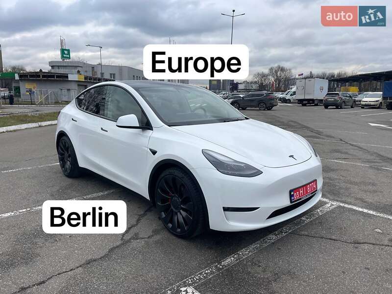 Tesla Model Y 2023