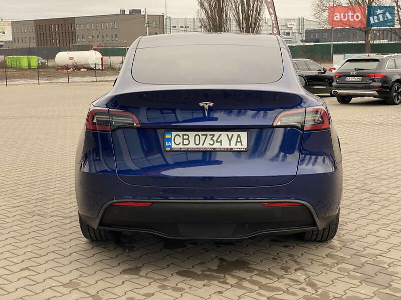 Внедорожник / Кроссовер Tesla Model Y 2024 в Киеве