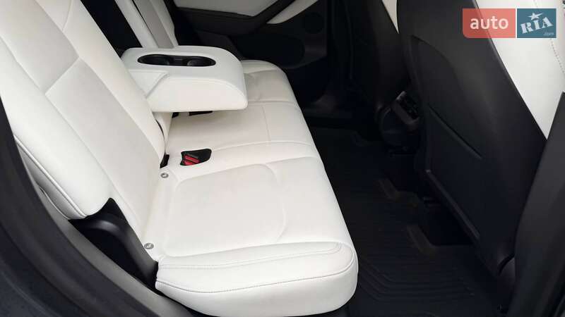 Позашляховик / Кросовер Tesla Model Y 2021 в Вінниці