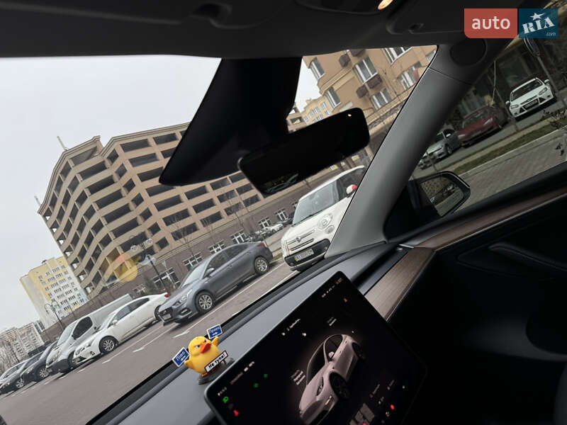 Позашляховик / Кросовер Tesla Model Y 2024 в Києві фото 18 Позашляховик / Кросовер Tesla Model Y 2024 в Києві