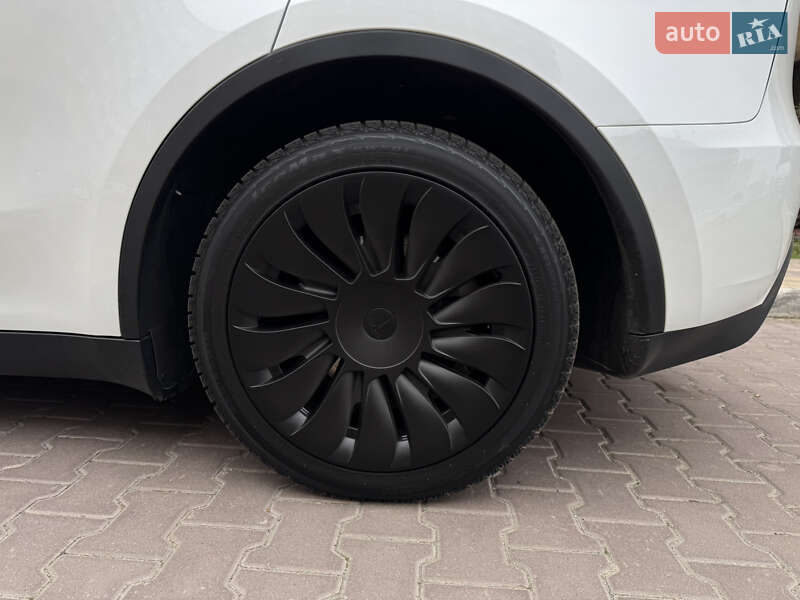 Позашляховик / Кросовер Tesla Model Y 2024 в Києві фото 44 Позашляховик / Кросовер Tesla Model Y 2024 в Києві