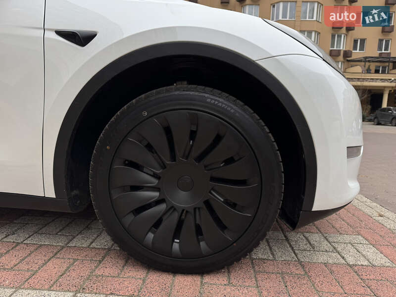 Позашляховик / Кросовер Tesla Model Y 2024 в Києві фото 47 Позашляховик / Кросовер Tesla Model Y 2024 в Києві