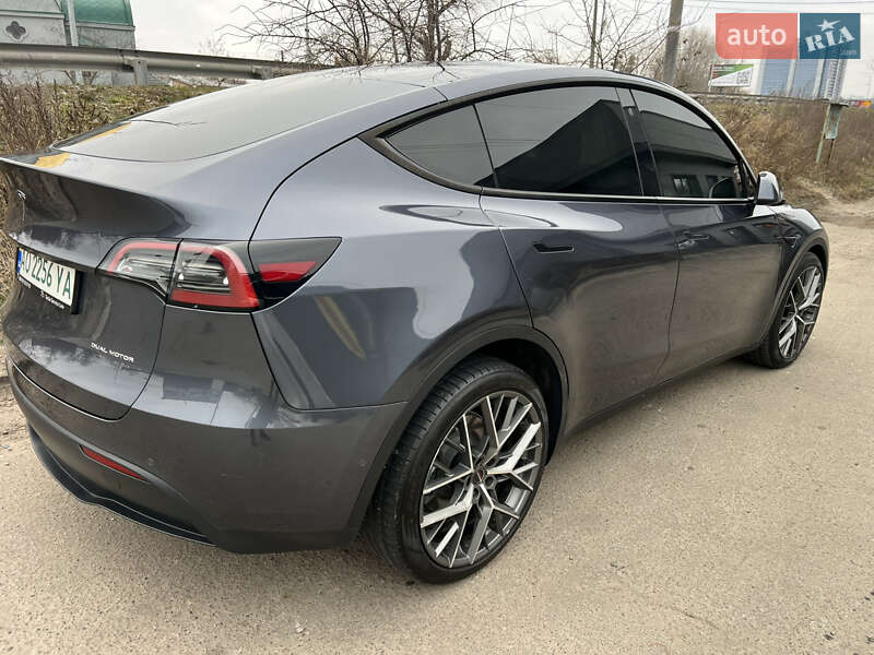Внедорожник / Кроссовер Tesla Model Y 2022 в Киеве