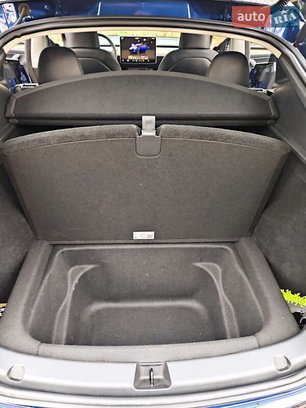 Внедорожник / Кроссовер Tesla Model Y 2023 в Киеве фото 37 Внедорожник / Кроссовер Tesla Model Y 2023 в Киеве