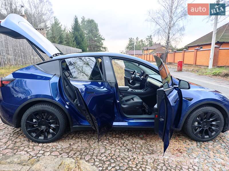 Внедорожник / Кроссовер Tesla Model Y 2023 в Киеве фото 6 Внедорожник / Кроссовер Tesla Model Y 2023 в Киеве