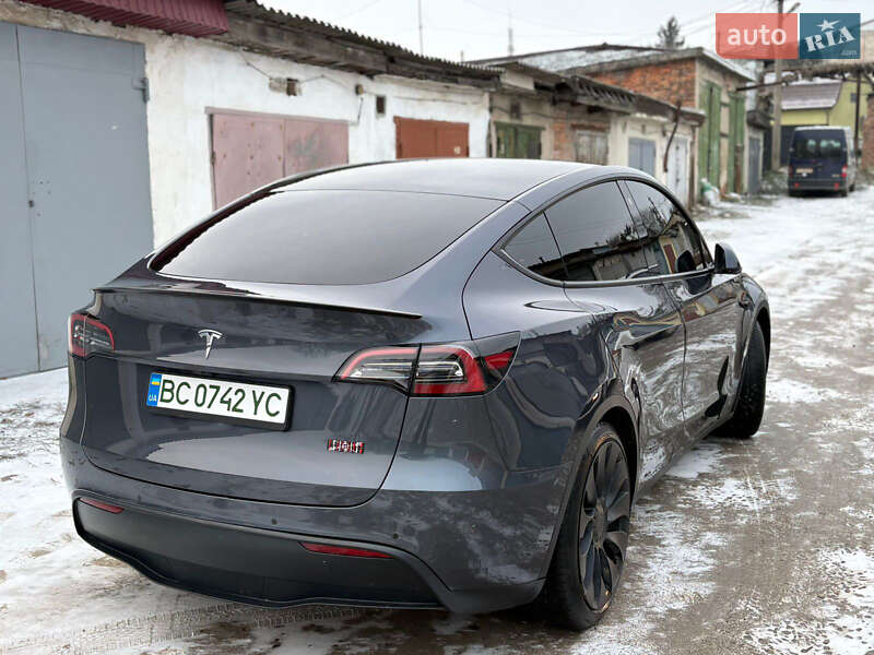 Позашляховик / Кросовер Tesla Model Y 2022 в Івано-Франківську фото 6 Позашляховик / Кросовер Tesla Model Y 2022 в Івано-Франківську