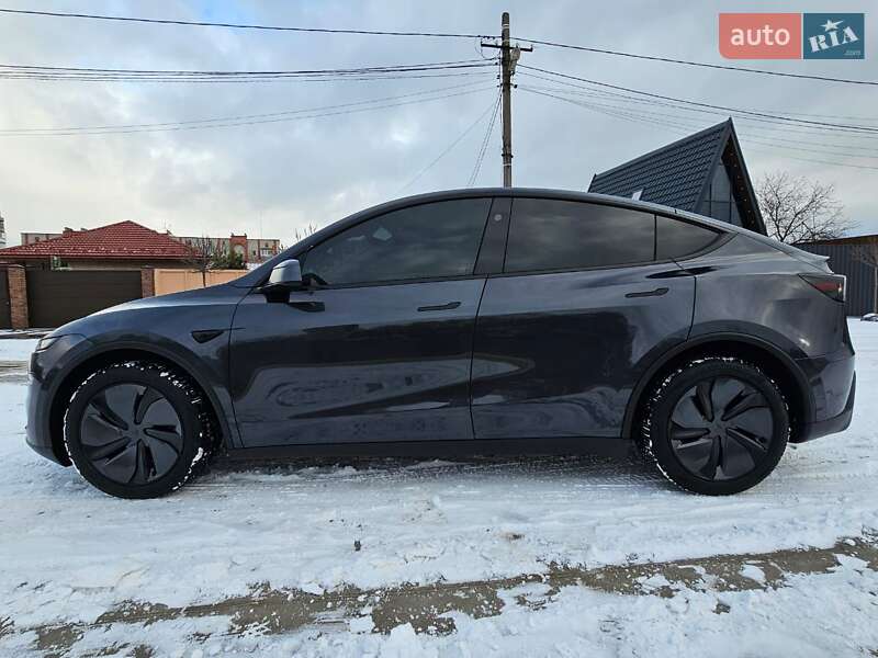 Позашляховик / Кросовер Tesla Model Y 2025 в Києві фото 3 Позашляховик / Кросовер Tesla Model Y 2025 в Києві