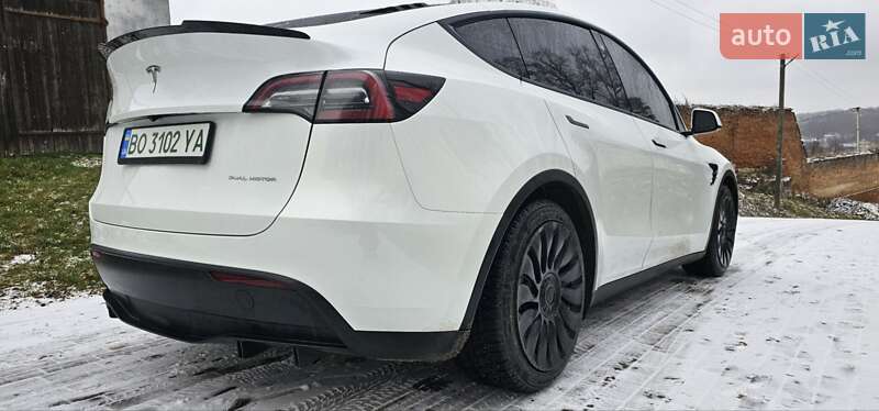 Позашляховик / Кросовер Tesla Model Y 2023 в Тернополі