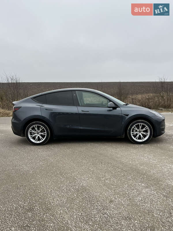 Позашляховик / Кросовер Tesla Model Y 2023 в Тернополі