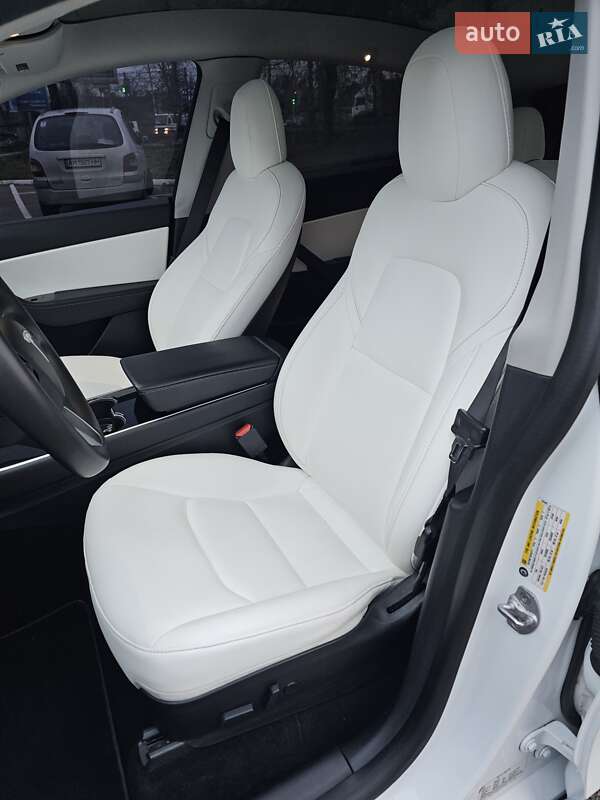 Внедорожник / Кроссовер Tesla Model Y 2020 в Житомире