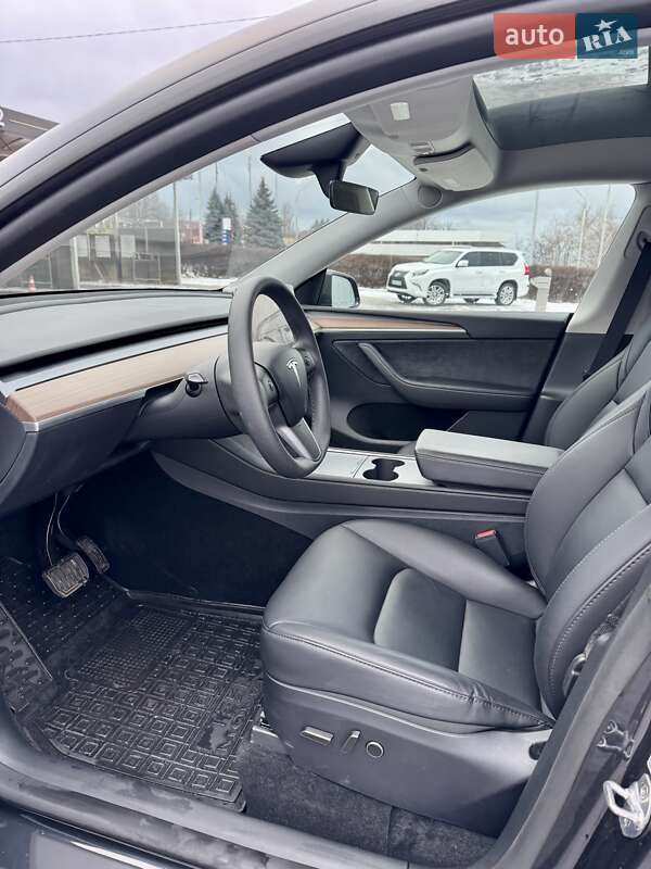 Внедорожник / Кроссовер Tesla Model Y 2024 в Каменском