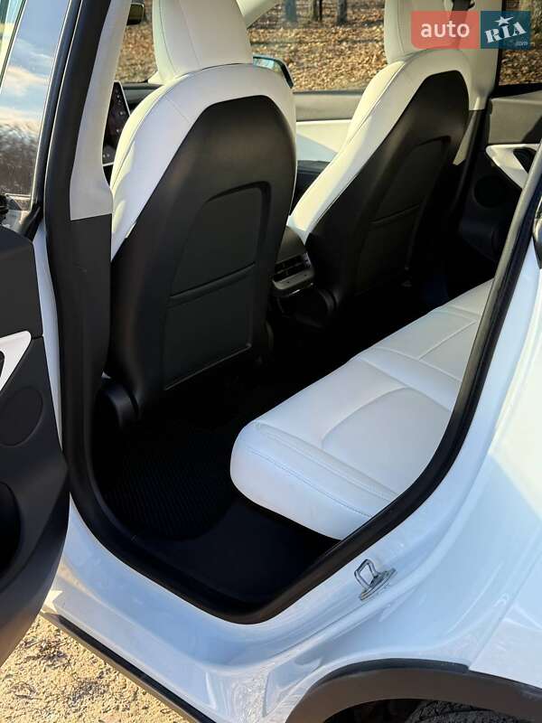 Внедорожник / Кроссовер Tesla Model Y 2021 в Люботине