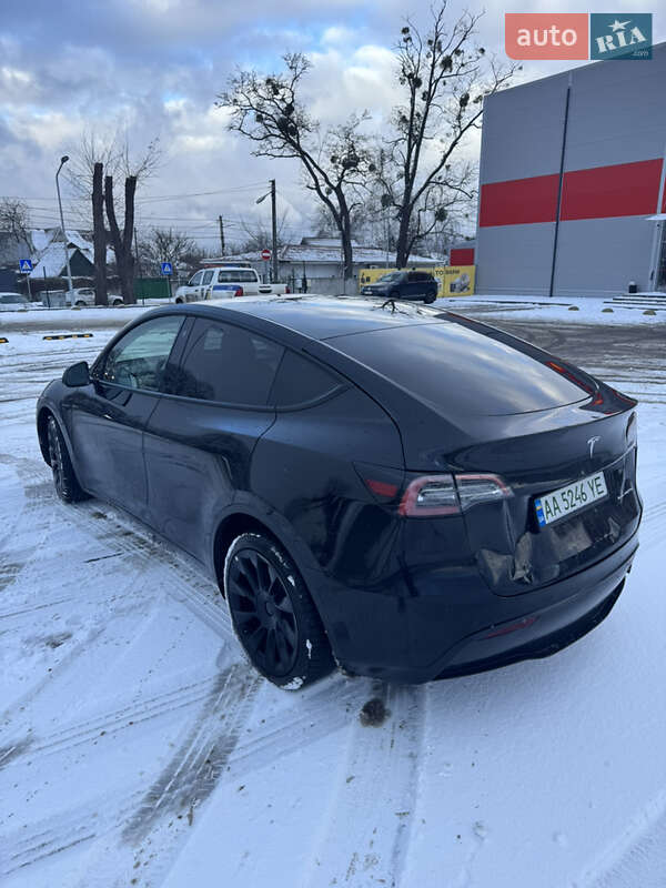 Внедорожник / Кроссовер Tesla Model Y 2022 в Киеве