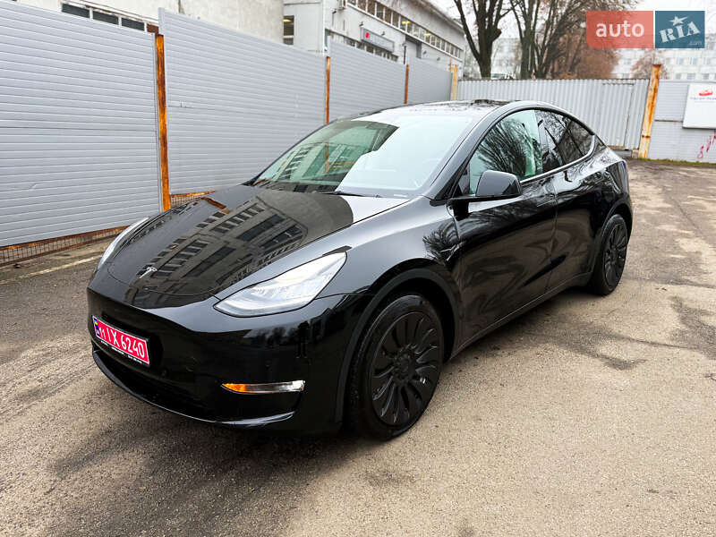 Tesla Model Y 2022