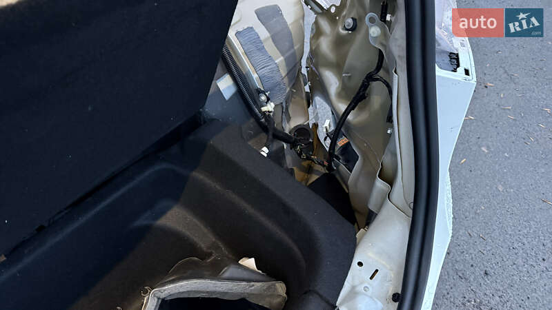 Внедорожник / Кроссовер Tesla Model Y 2024 в Луцке