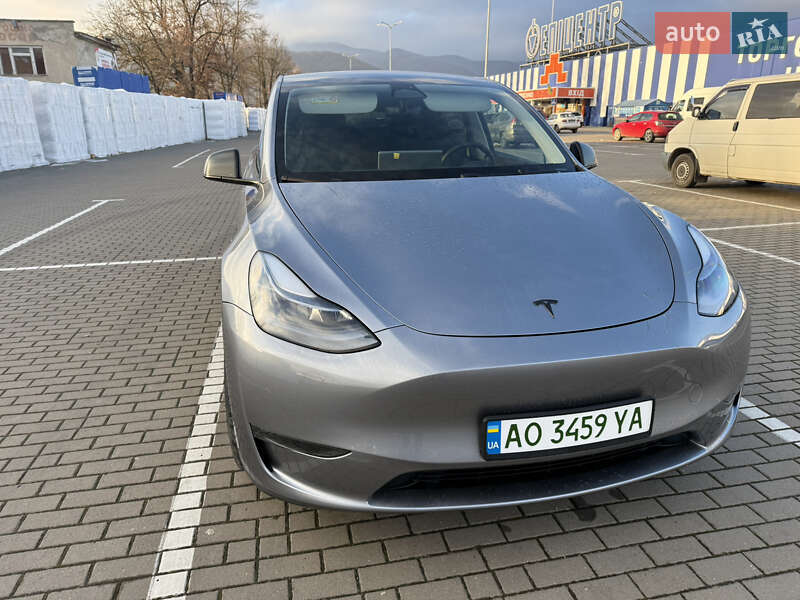 Внедорожник / Кроссовер Tesla Model Y 2023 в Хусте фото 5 Внедорожник / Кроссовер Tesla Model Y 2023 в Хусте