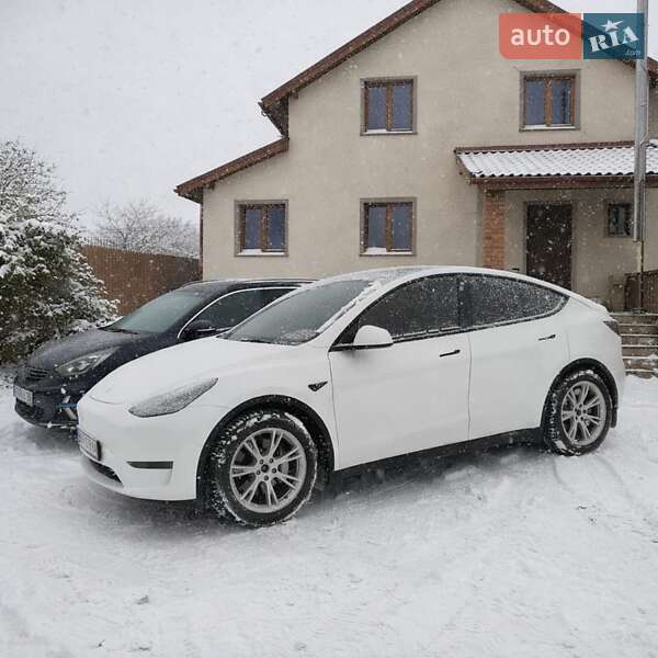 Tesla Model Y 2021 Tesla Model Y 2021