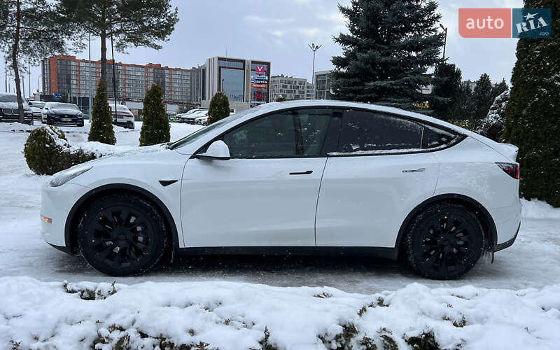 Внедорожник / Кроссовер Tesla Model Y 2021 в Львове