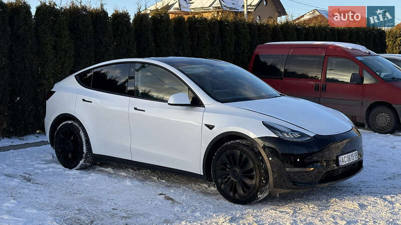 Внедорожник / Кроссовер Tesla Model Y 2022 в Луцке