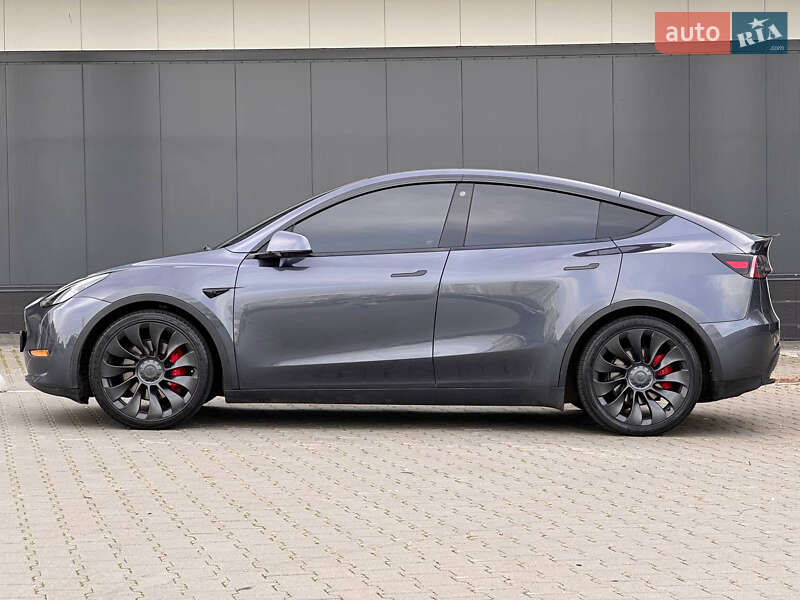 Позашляховик / Кросовер Tesla Model Y 2022 в Києві