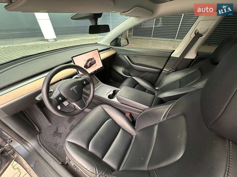 Позашляховик / Кросовер Tesla Model Y 2022 в Києві