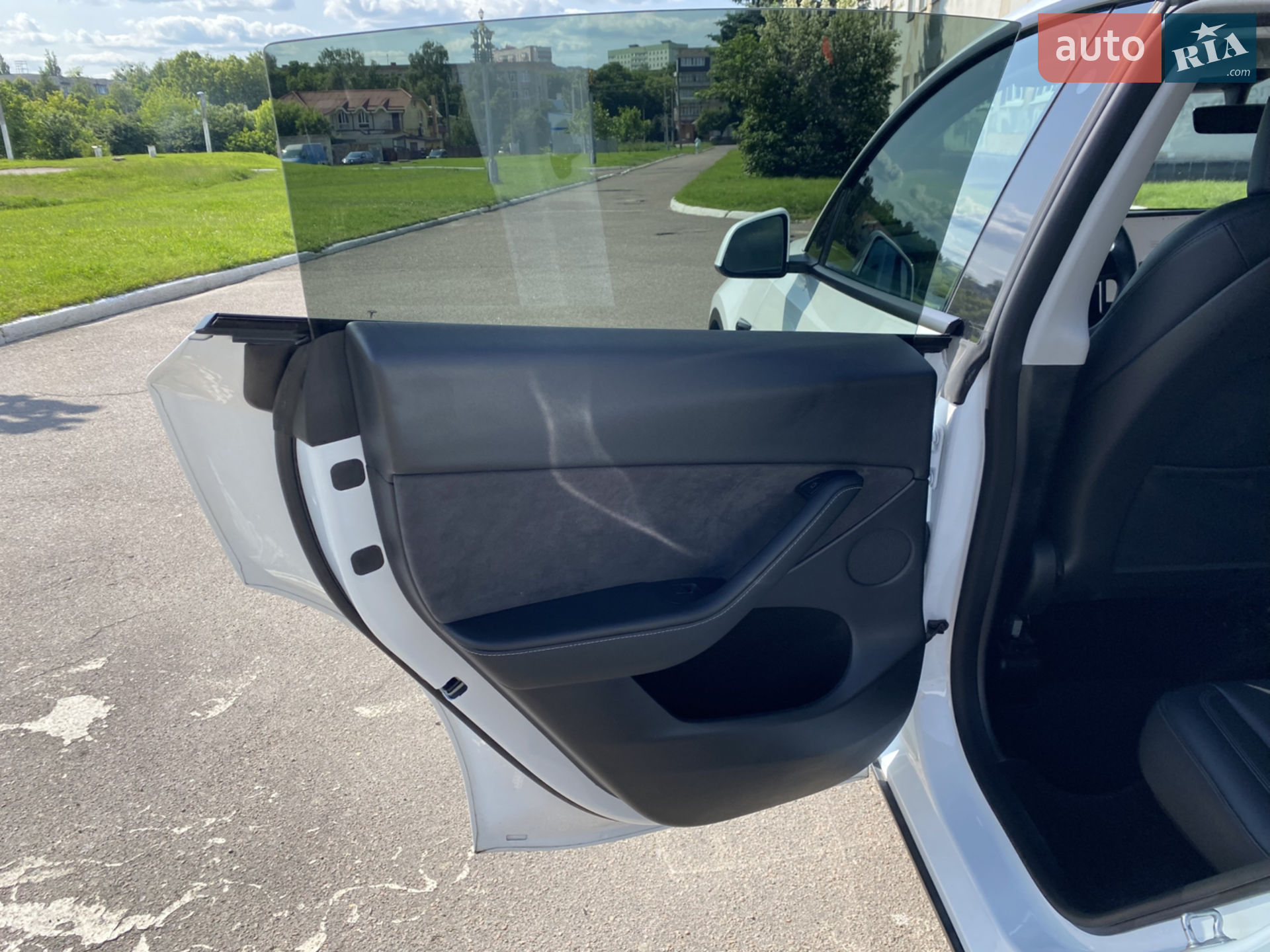 2022 Tesla Model Y - мініатюра 18