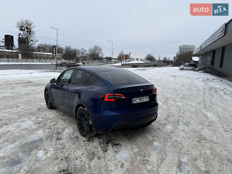 Внедорожник / Кроссовер Tesla Model Y 2021 в Львове