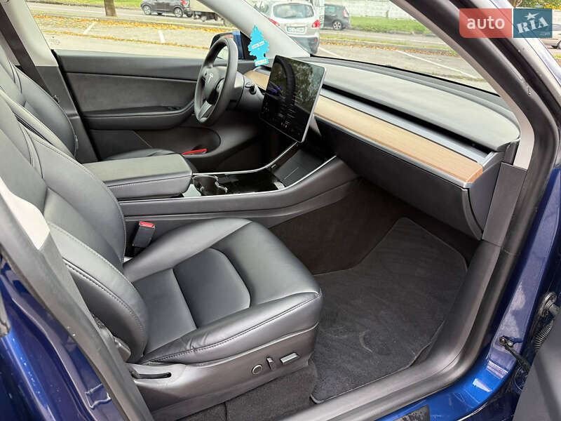 Внедорожник / Кроссовер Tesla Model Y 2021 в Львове