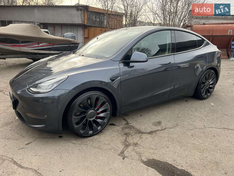 Позашляховик / Кросовер Tesla Model Y 2020 в Чорноморську