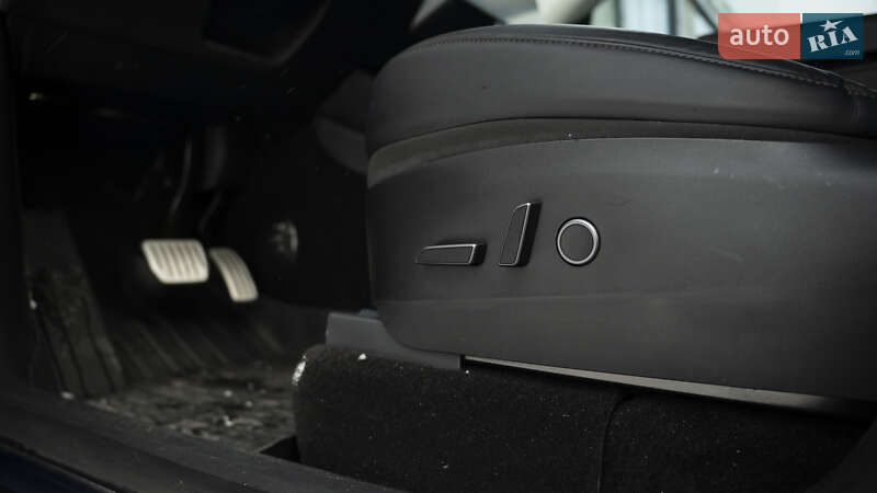 Внедорожник / Кроссовер Tesla Model Y 2022 в Киеве