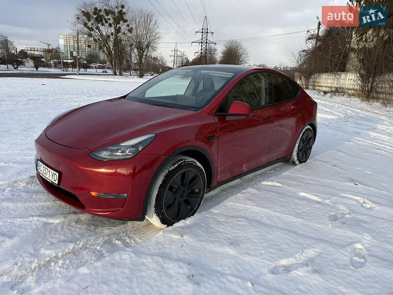 Внедорожник / Кроссовер Tesla Model Y 2023 в Львове